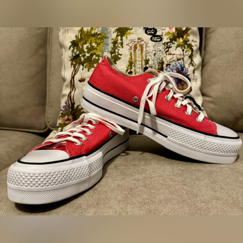 Chuck Taylor All Star Lift Platform Sneakers
